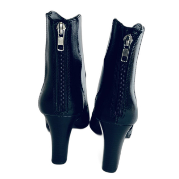 NWT Soda Black Metal Tip Western Booties Zip Faux Leather with Block Heel Sz 6M - Picture 5 of 8